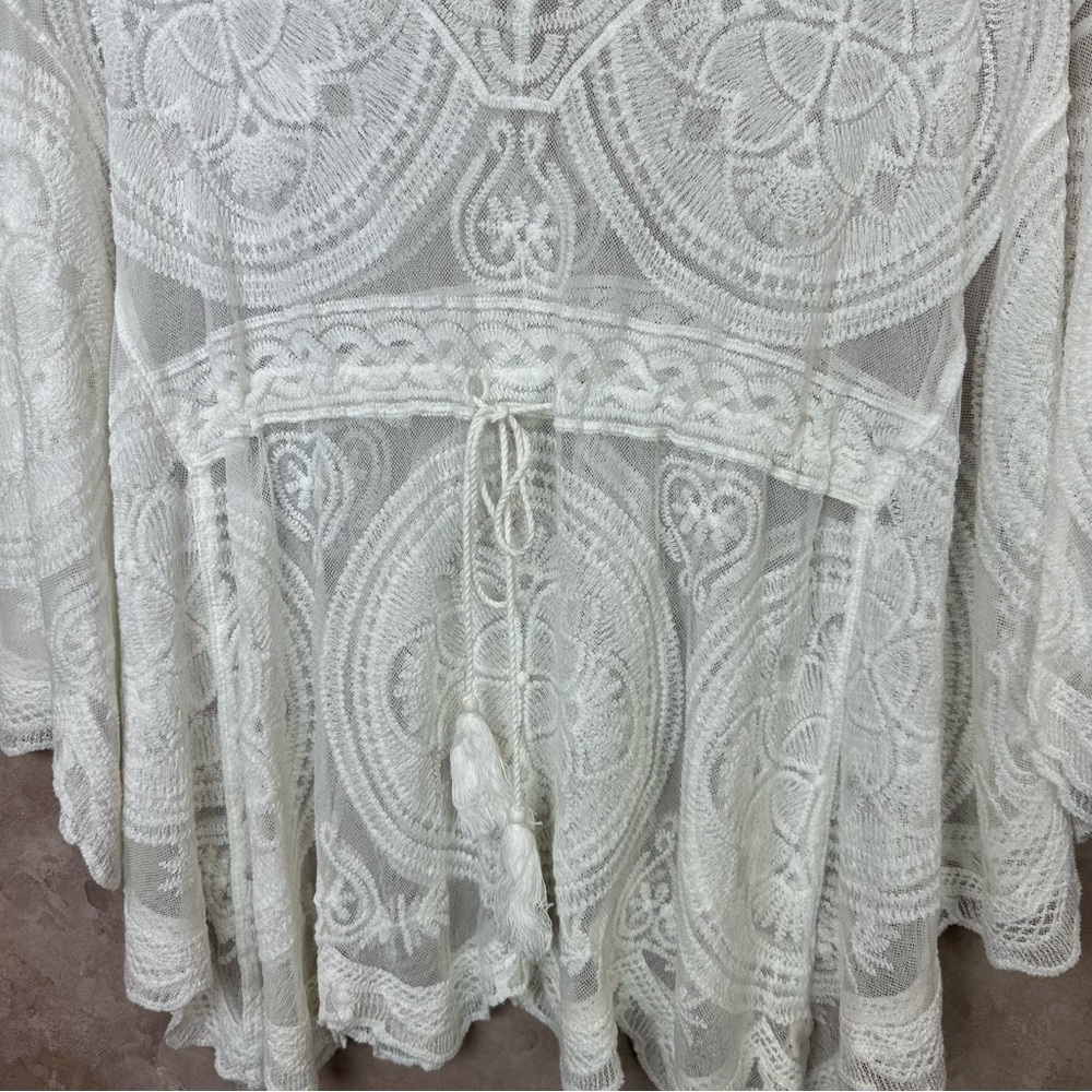 Comfyluxe White Lace Swim Cover Up Women One Size NWT - Picture 3 of 5